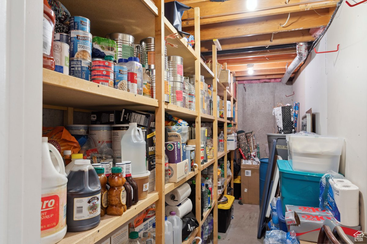 HALLTREE SUBDIVISION - Residential