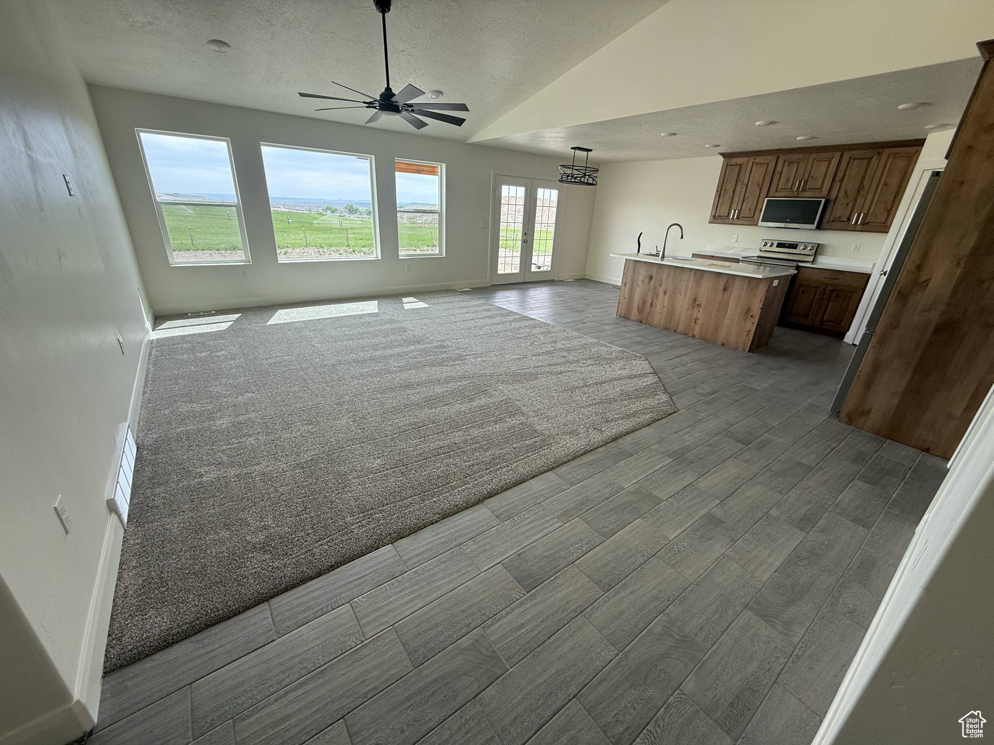 1030 N 200, Ferron, Utah image 4