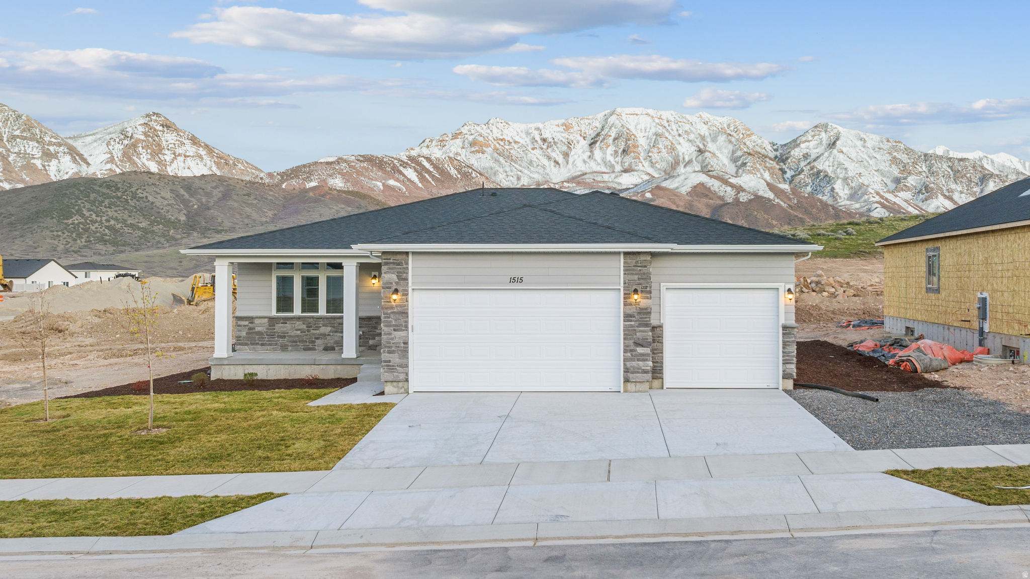 SUMMIT RIDGE THE HILLS - Residential