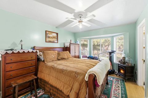 Tiny photo for 2554 W CHERRY GROVE WAY S, South Jordan, UT 84095 (MLS # 2126734)