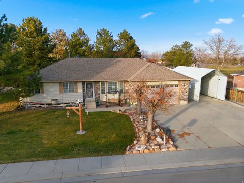 Tiny photo for 2554 W CHERRY GROVE WAY S, South Jordan, UT 84095 (MLS # 2126734)