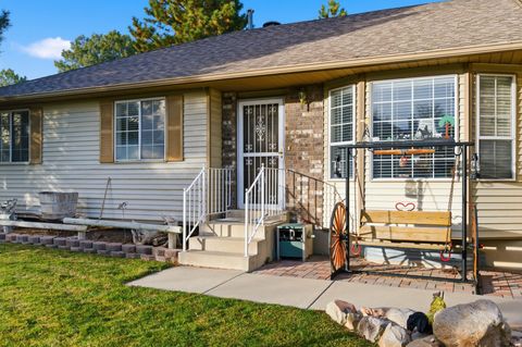 Tiny photo for 2554 W CHERRY GROVE WAY S, South Jordan, UT 84095 (MLS # 2126734)