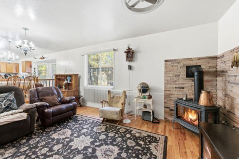 Tiny photo for 2554 W CHERRY GROVE WAY S, South Jordan, UT 84095 (MLS # 2126734)