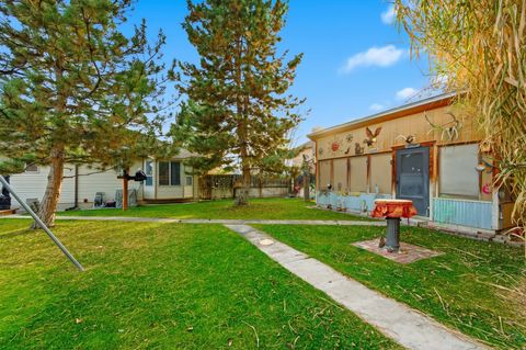 Tiny photo for 2554 W CHERRY GROVE WAY S, South Jordan, UT 84095 (MLS # 2126734)