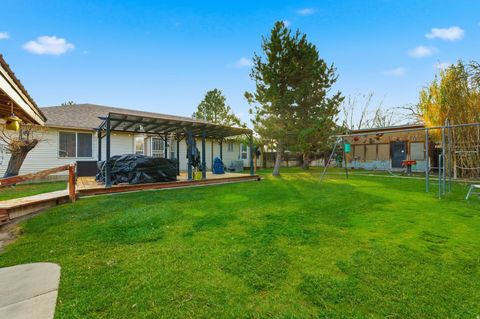 Tiny photo for 2554 W CHERRY GROVE WAY S, South Jordan, UT 84095 (MLS # 2126734)