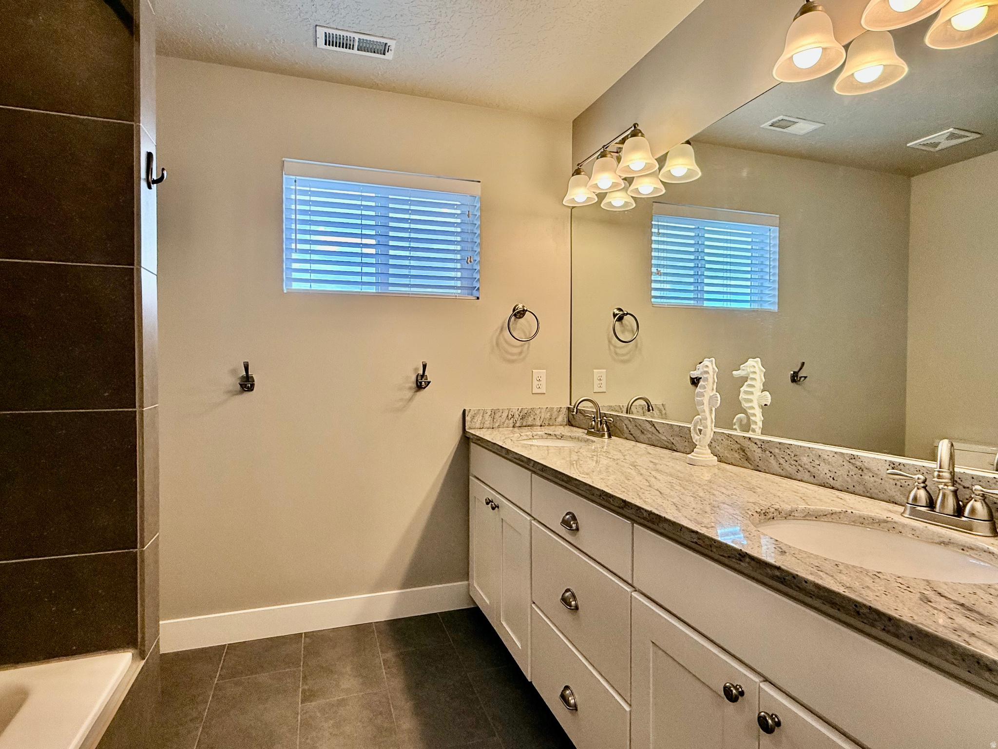 EAGLEGATE ESTATES - Residential