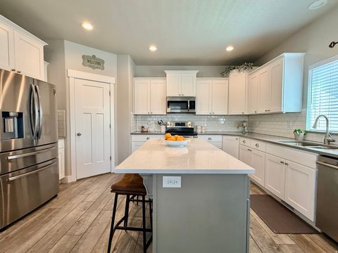 Tiny photo for 4565 W 3350 S, West Haven, UT 84401 (MLS # 2159147)