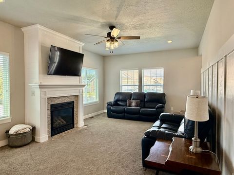 Tiny photo for 4565 W 3350 S, West Haven, UT 84401 (MLS # 2159147)