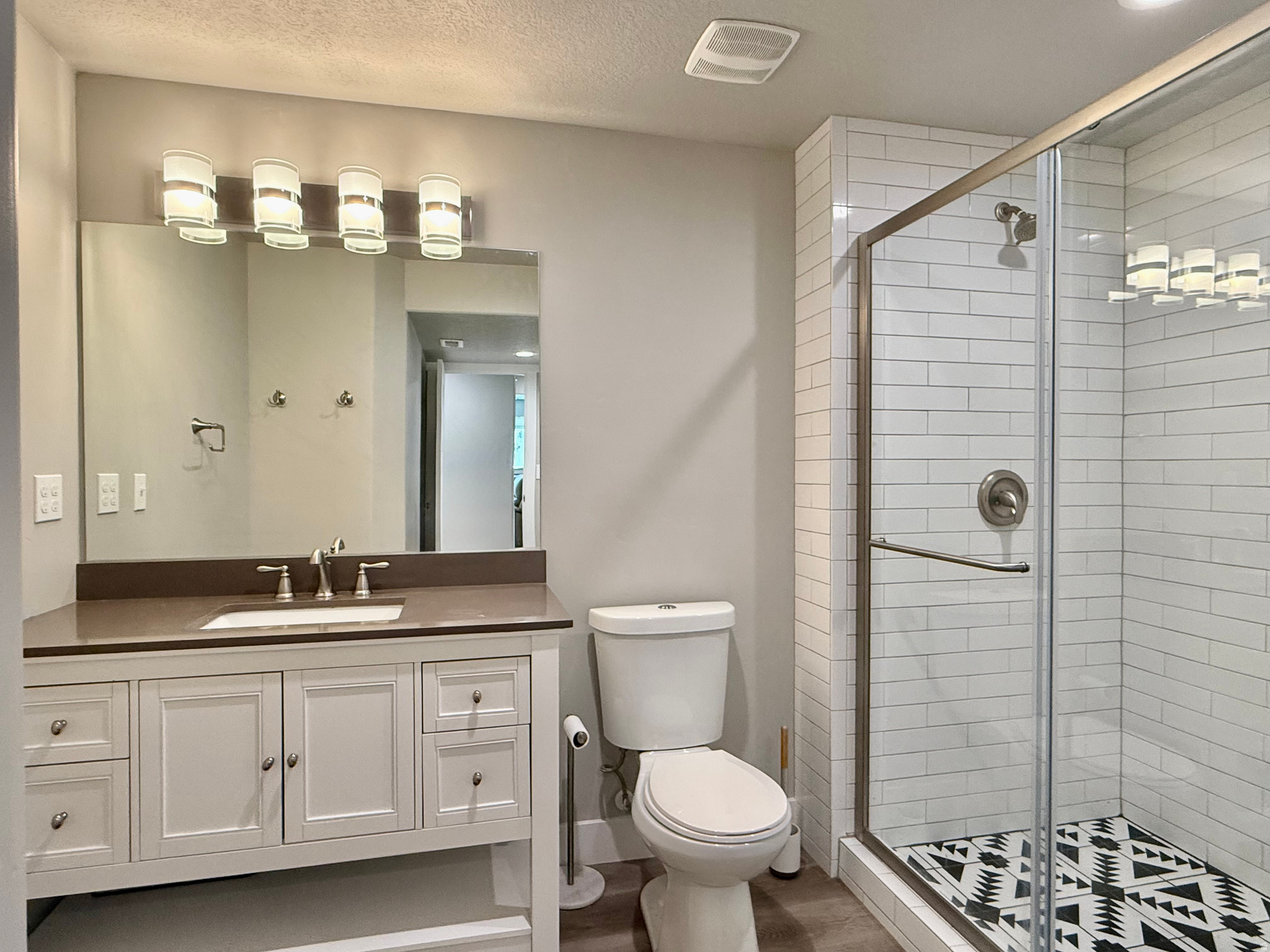 EAGLEGATE ESTATES - Residential
