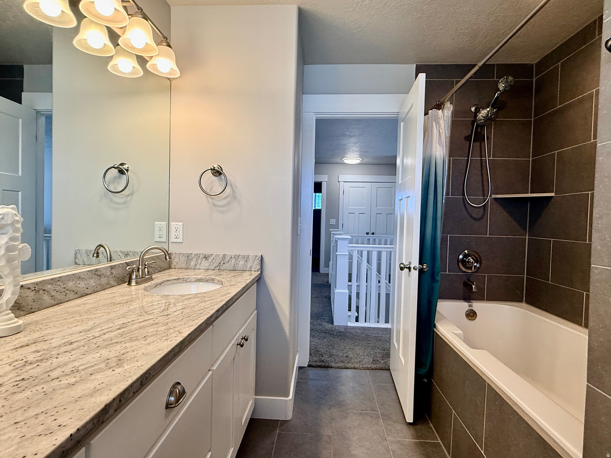 EAGLEGATE ESTATES - Residential