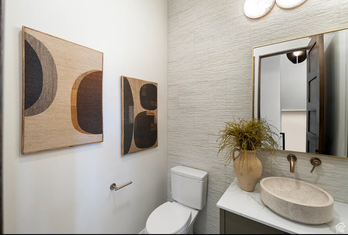 SUMMIT CREEK - Residential