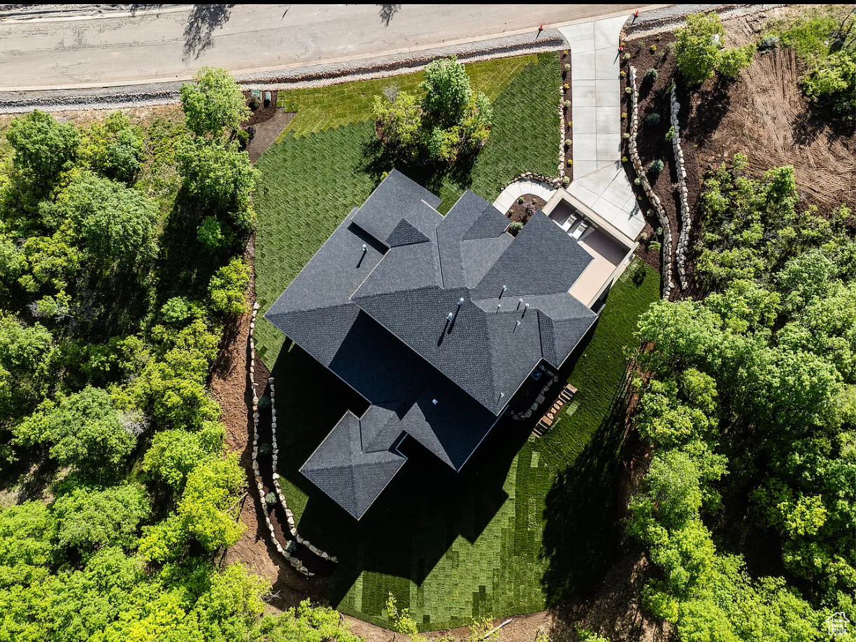 SUMMIT CREEK - Residential