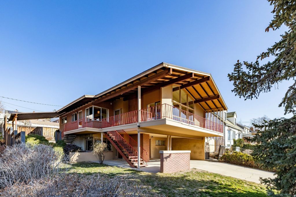 Photo of 457 E 10TH AVE, Salt Lake City, UT 84103 (MLS # 2135281)