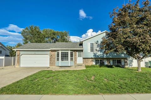 Photo of 7481 S RED HEATHER LN, West Jordan, UT 84084 (MLS # 2180452)