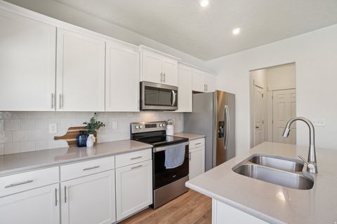 Tiny photo for 4453 E HURSTBOURNE DR, Eagle Mountain, UT 84005 (MLS # 2127265)