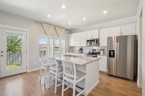 Tiny photo for 4453 E HURSTBOURNE DR, Eagle Mountain, UT 84005 (MLS # 2127265)