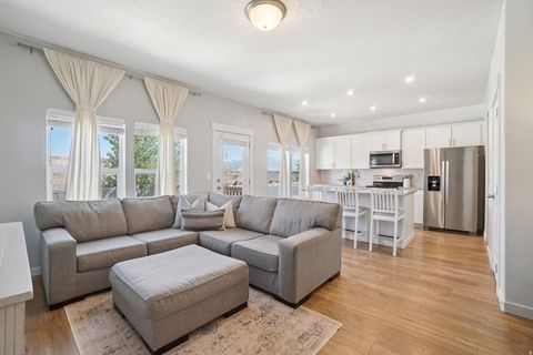 Tiny photo for 4453 E HURSTBOURNE DR, Eagle Mountain, UT 84005 (MLS # 2127265)