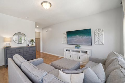 Tiny photo for 4453 E HURSTBOURNE DR, Eagle Mountain, UT 84005 (MLS # 2127265)