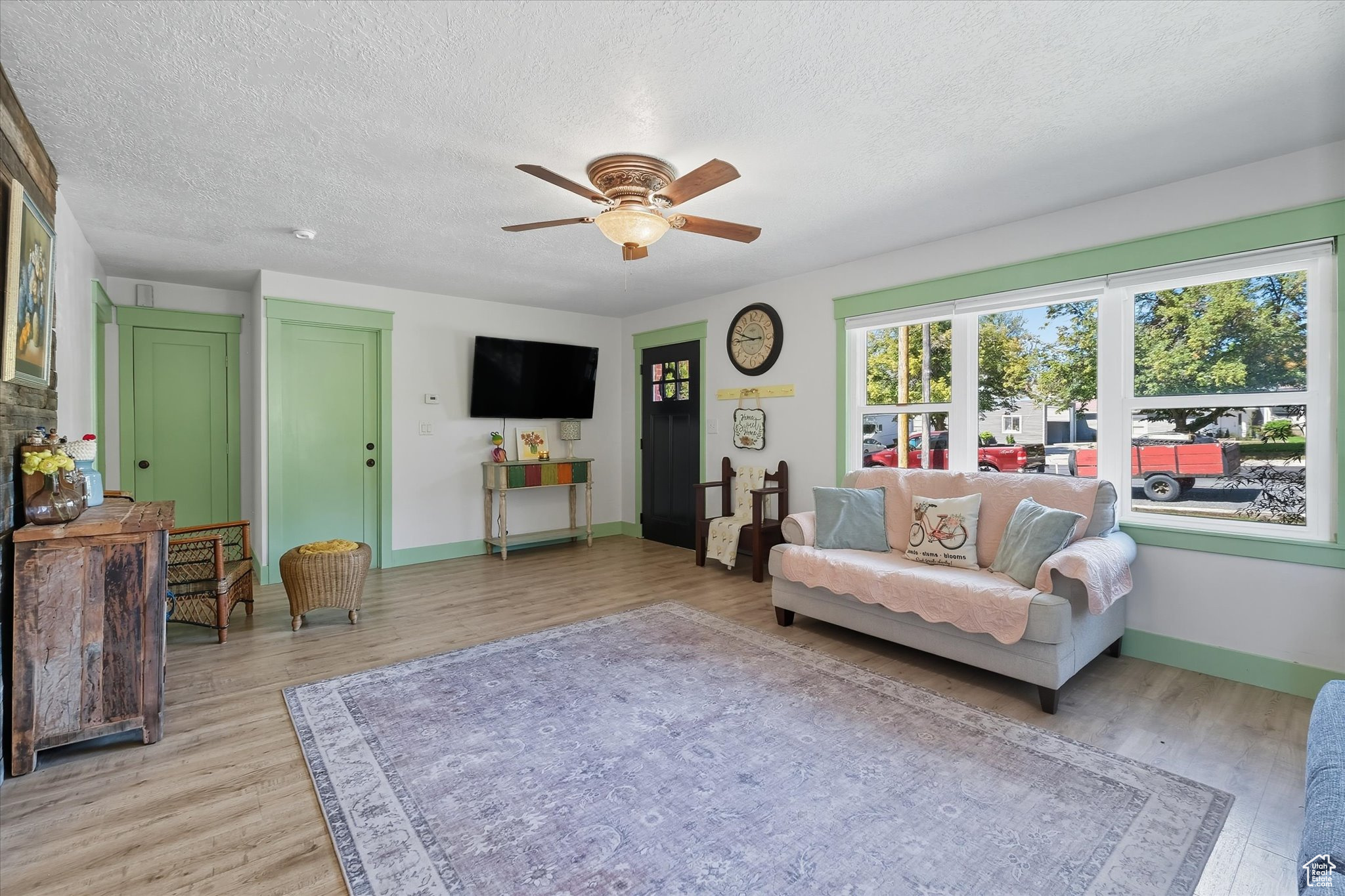 HYDE PARK SOUTH - Residential