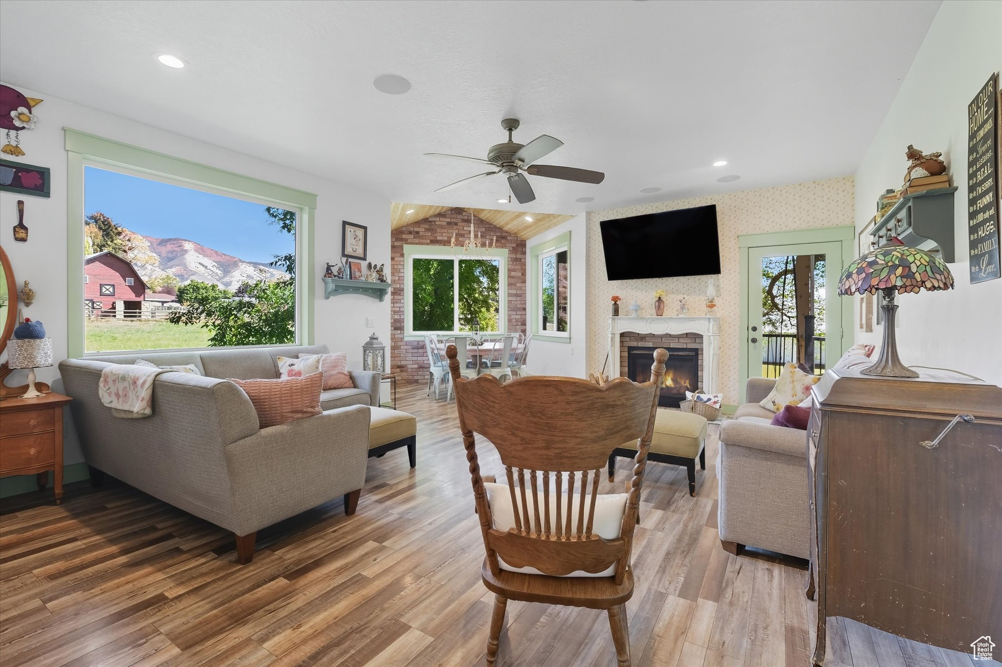 HYDE PARK SOUTH - Residential