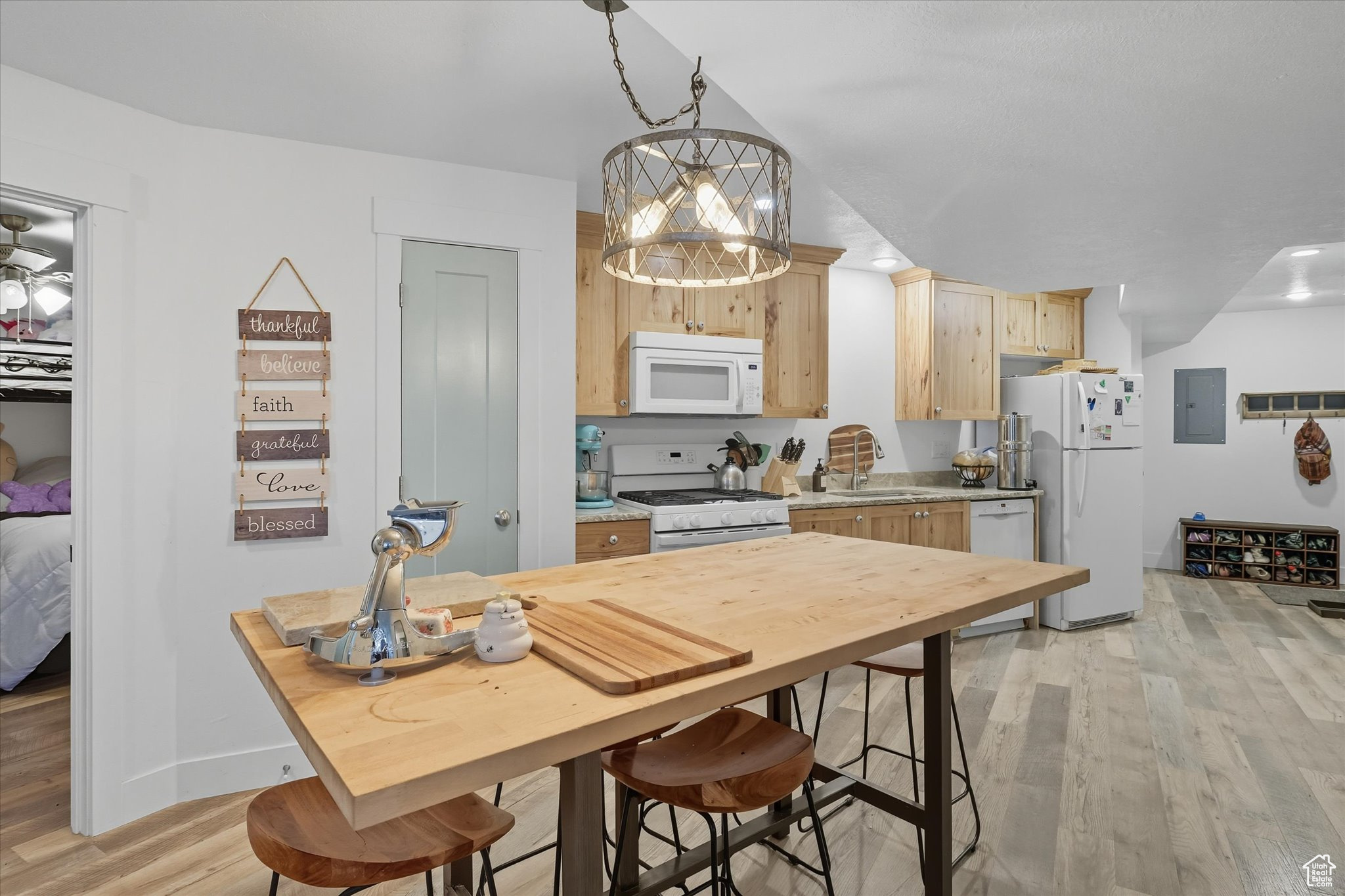 HYDE PARK SOUTH - Residential