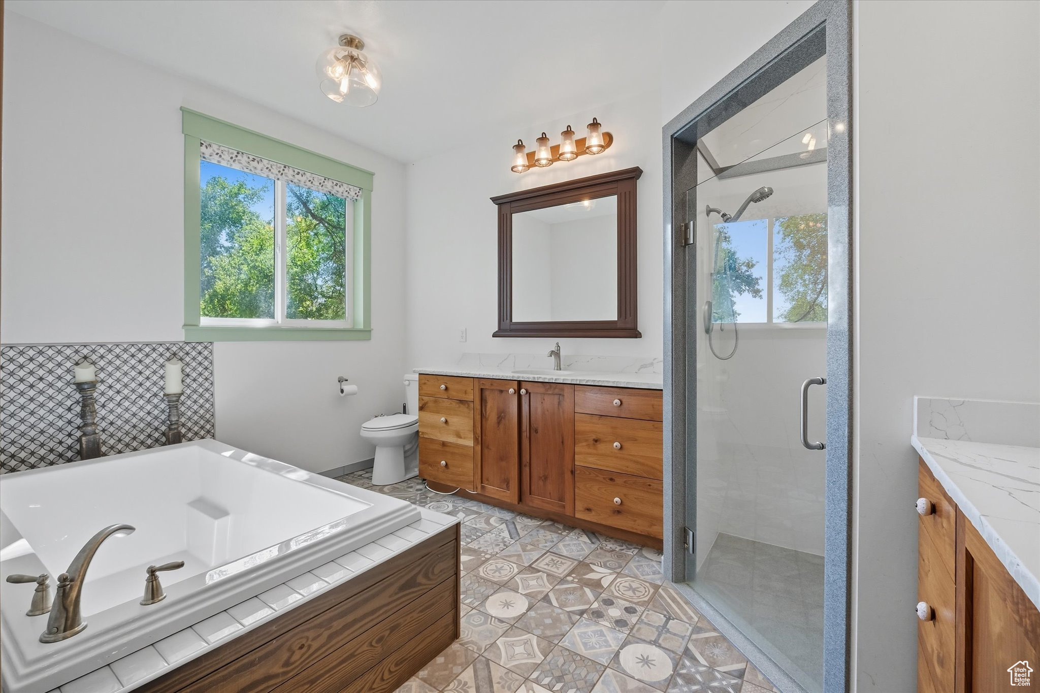 HYDE PARK SOUTH - Residential