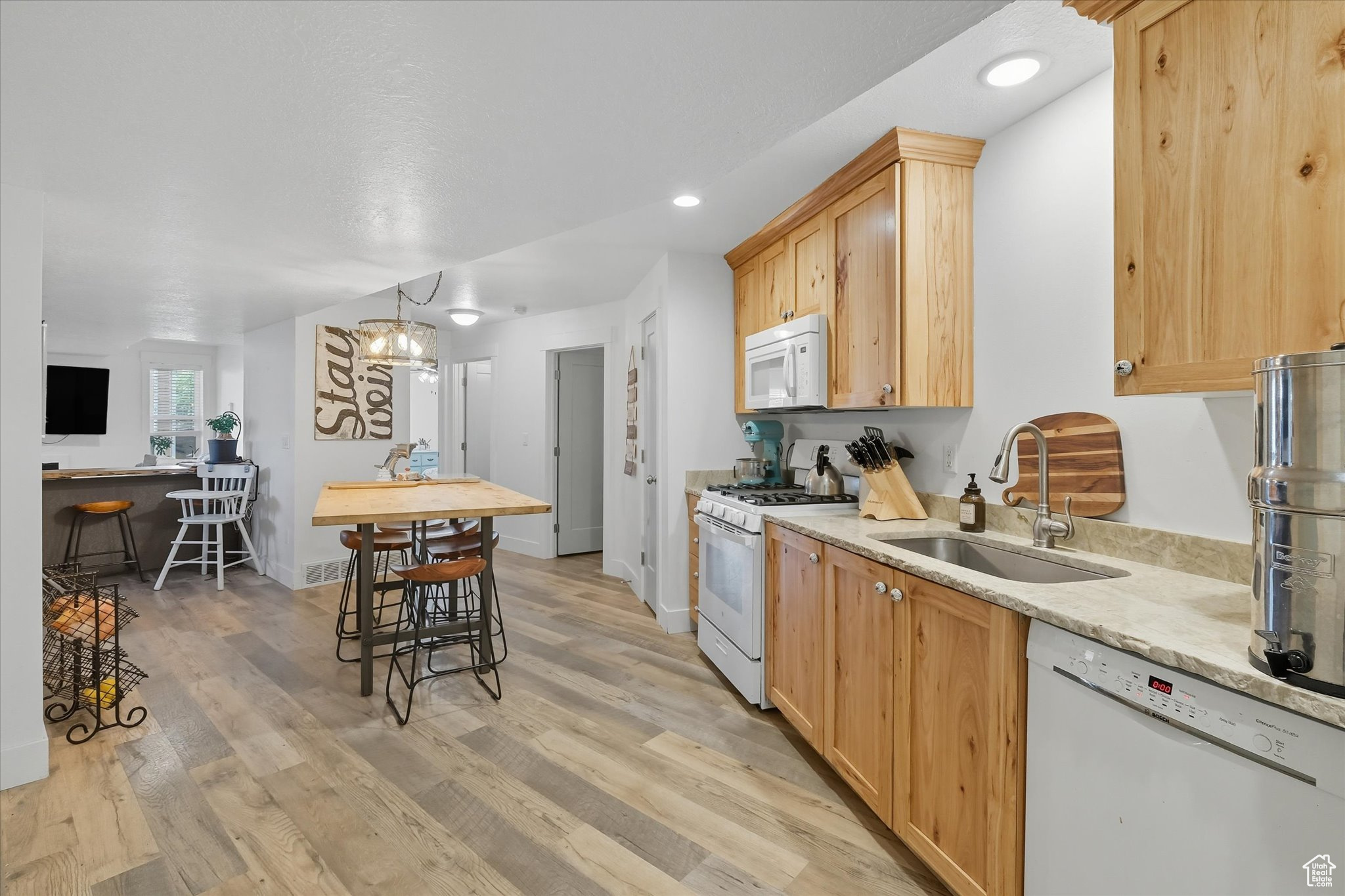 HYDE PARK SOUTH - Residential