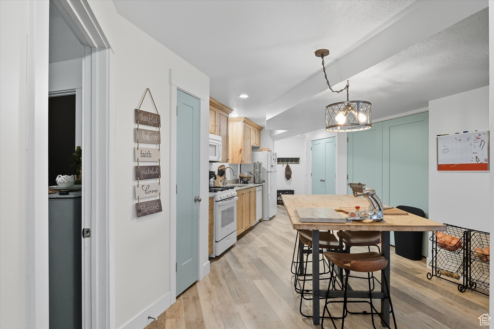 HYDE PARK SOUTH - Residential