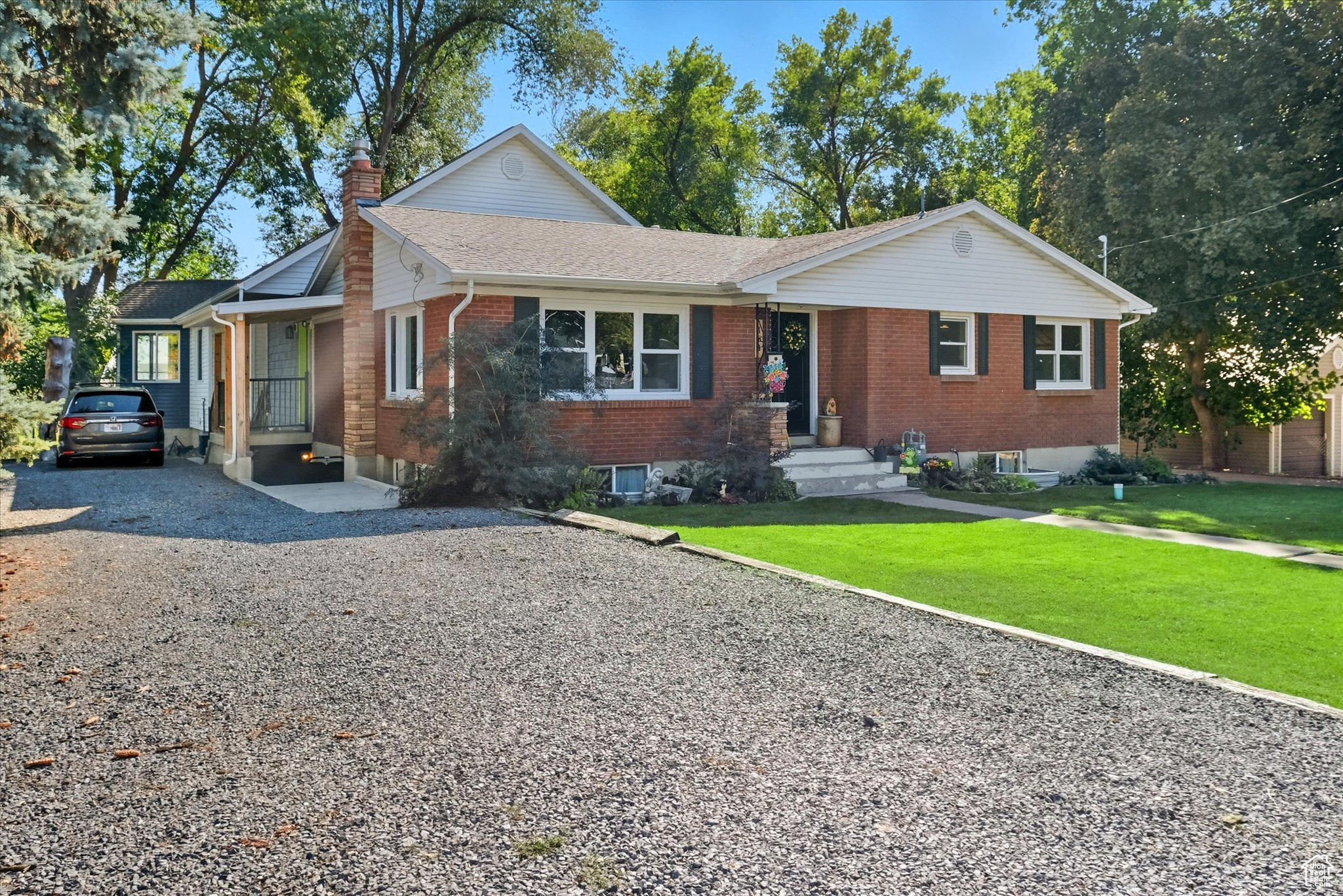 HYDE PARK SOUTH - Residential