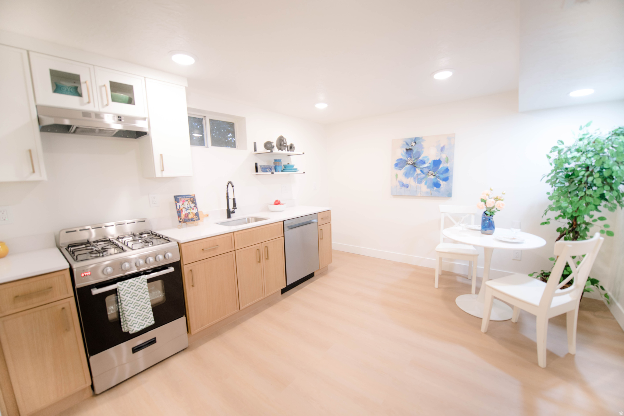 ROBERTS - Residential