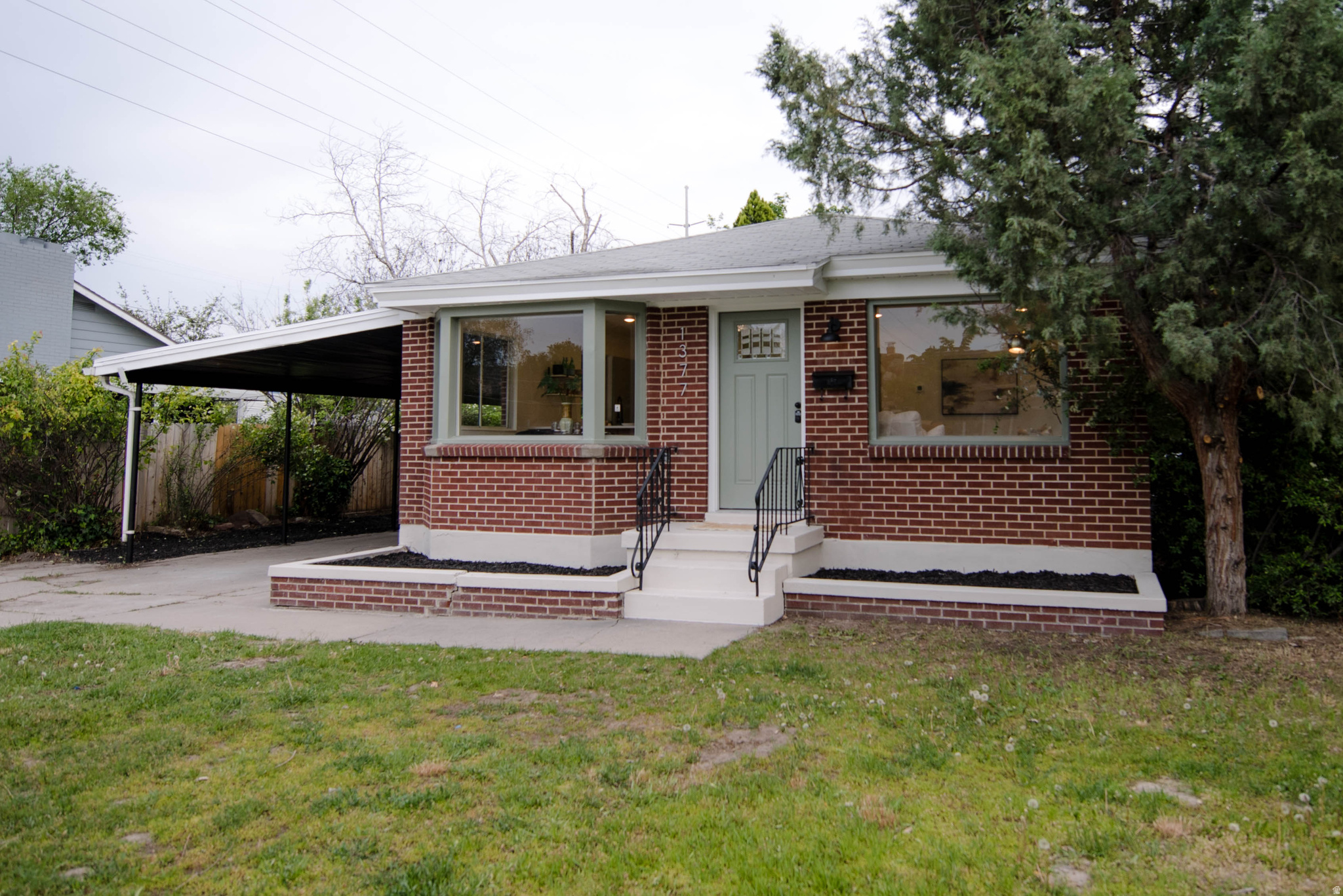 ROBERTS - Residential