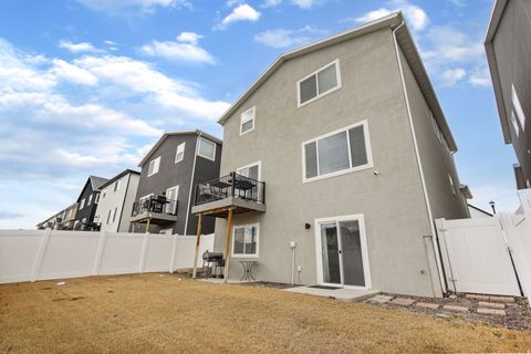 Tiny photo for 4206 E BONNE VISTA DR N, Eagle Mountain, UT 84005 (MLS # 2143138)