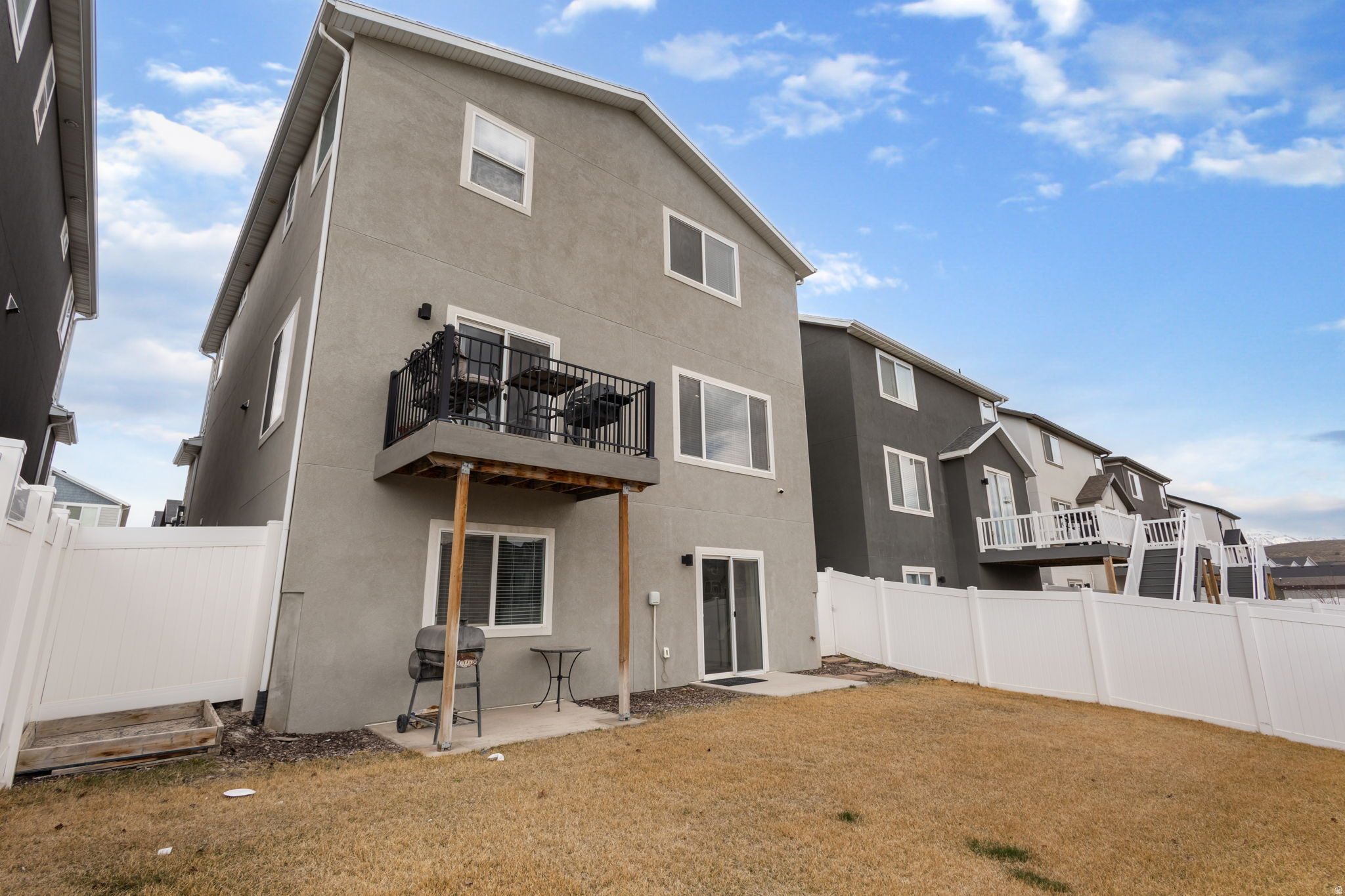 PORTERS CROSSING - Residential