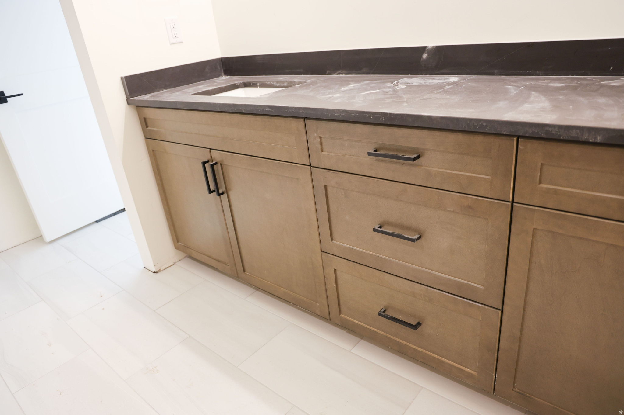 RED LEDGES - Residential