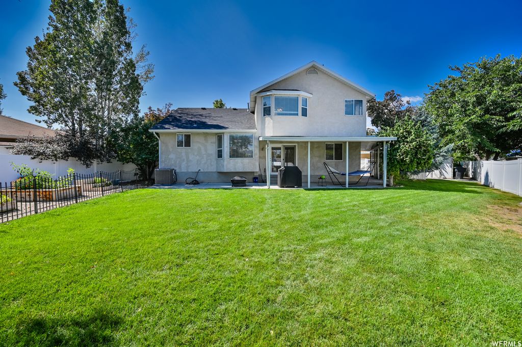 Photo of 910 W BRANDERMILL CV S, West Jordan, UT 84081 (MLS # 2146671)