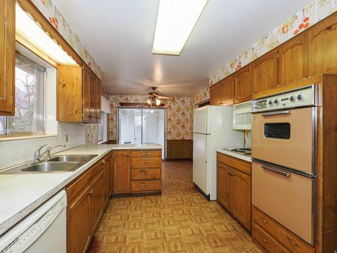 Tiny photo for 3001 E BONNIE BRAE AVE, Holladay, UT 84124 (MLS # 2125445)