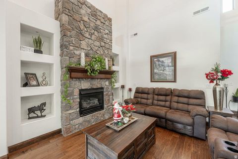 Tiny photo for 2546 E 1240 CIR S, Saint George, UT 84790 (MLS # 2126956)