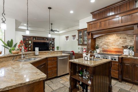 Tiny photo for 2546 E 1240 CIR S, Saint George, UT 84790 (MLS # 2126956)