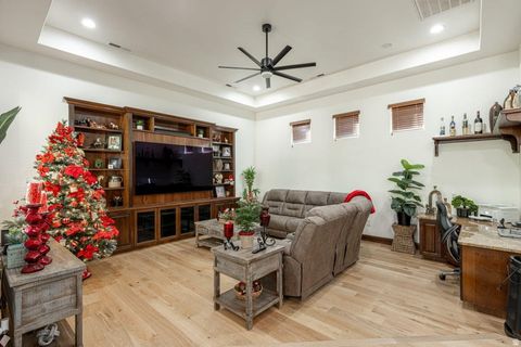 Tiny photo for 2546 E 1240 CIR S, Saint George, UT 84790 (MLS # 2126956)