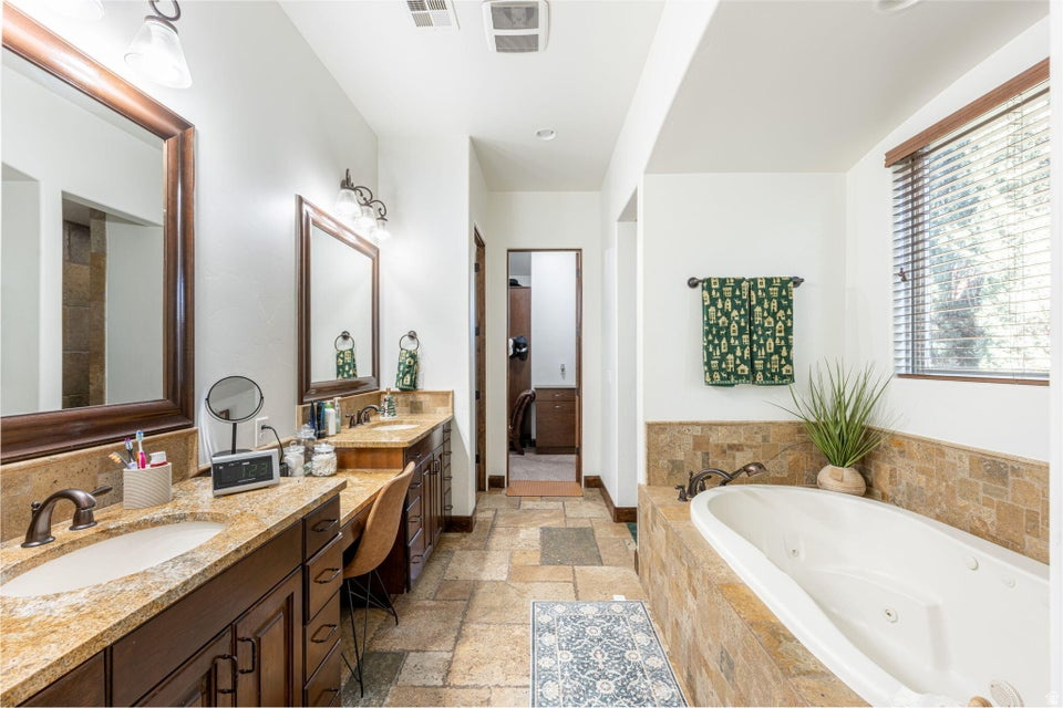 RIVER HOLLOW PH 3 - Residential