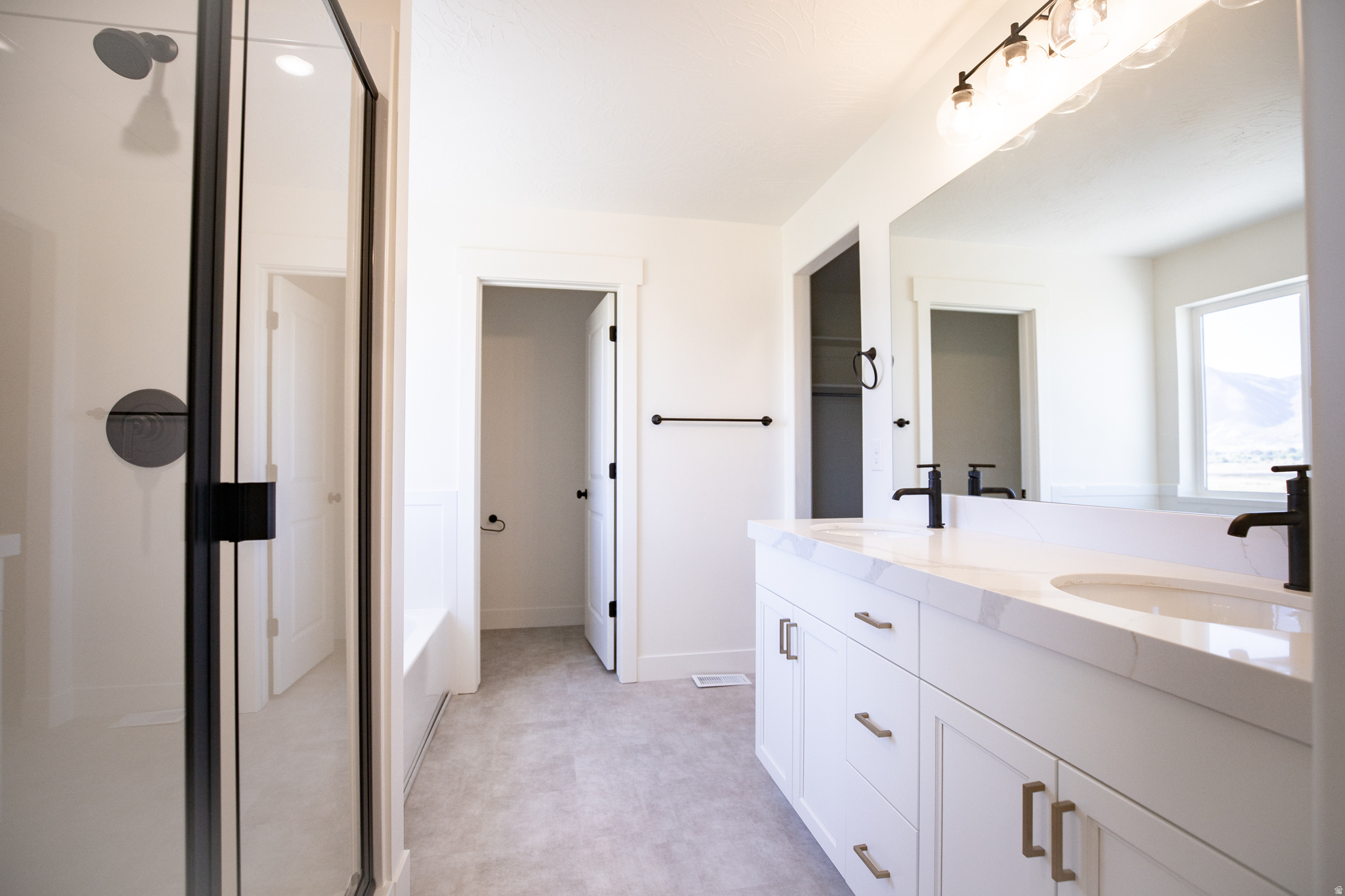 ARROWHEAD SPRINGS - Residential