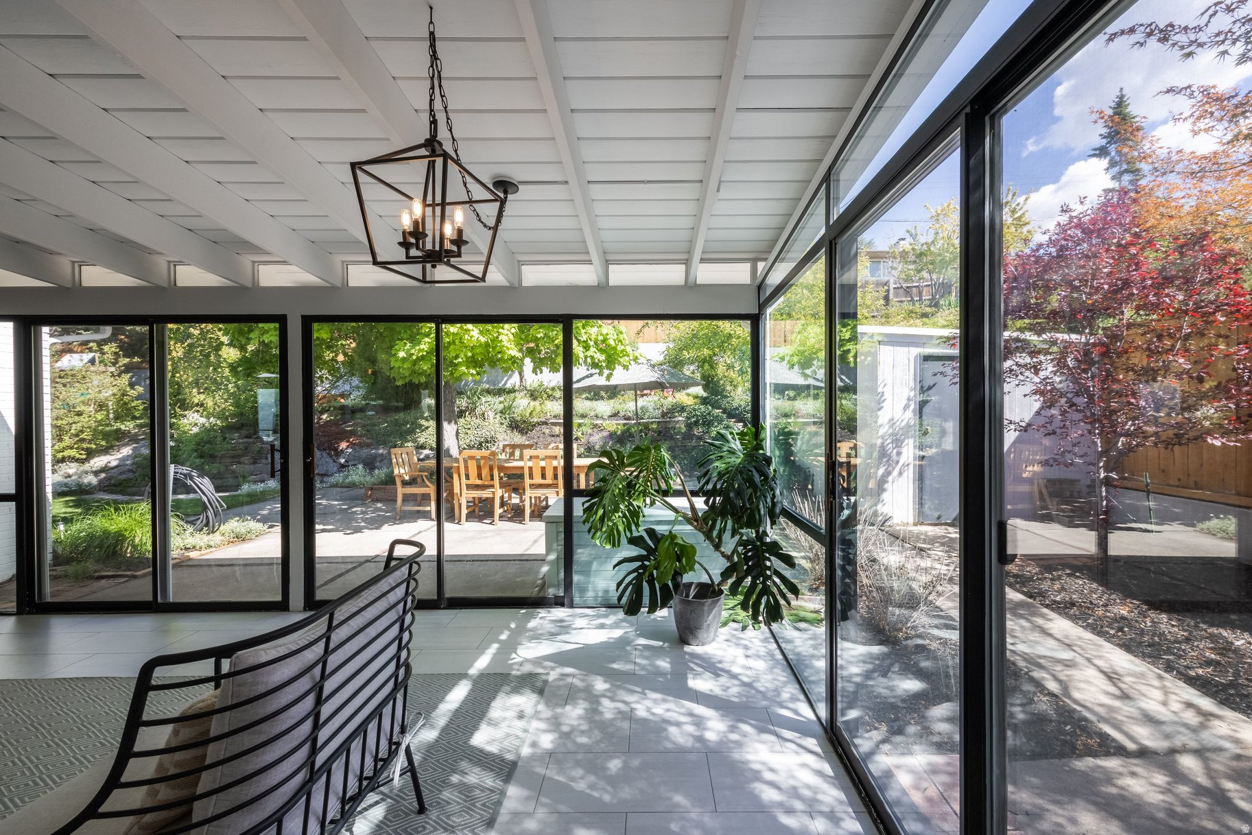 AVENUES - Residential
