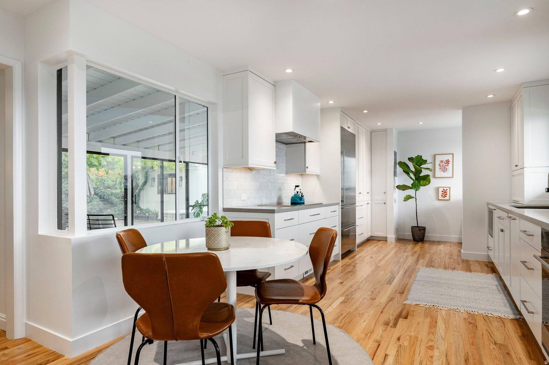 AVENUES - Residential