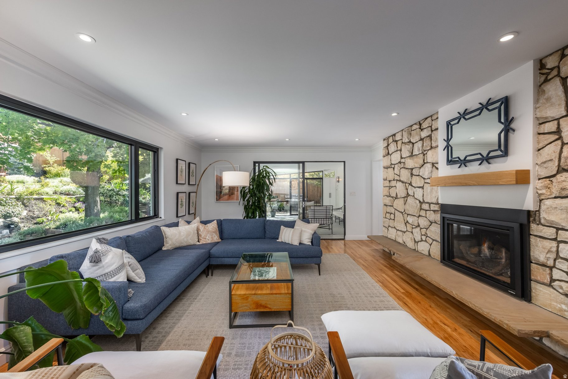 AVENUES - Residential