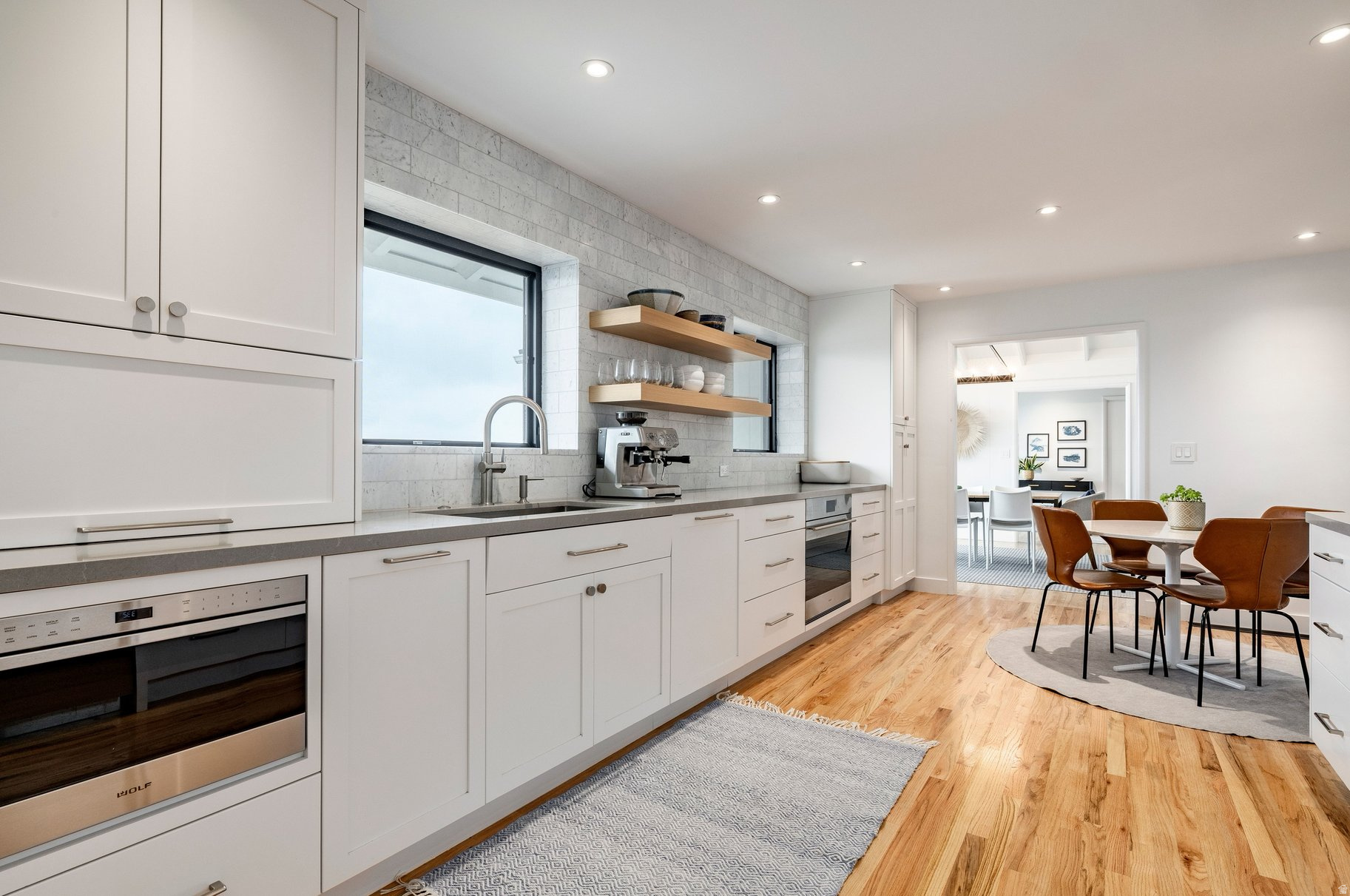AVENUES - Residential