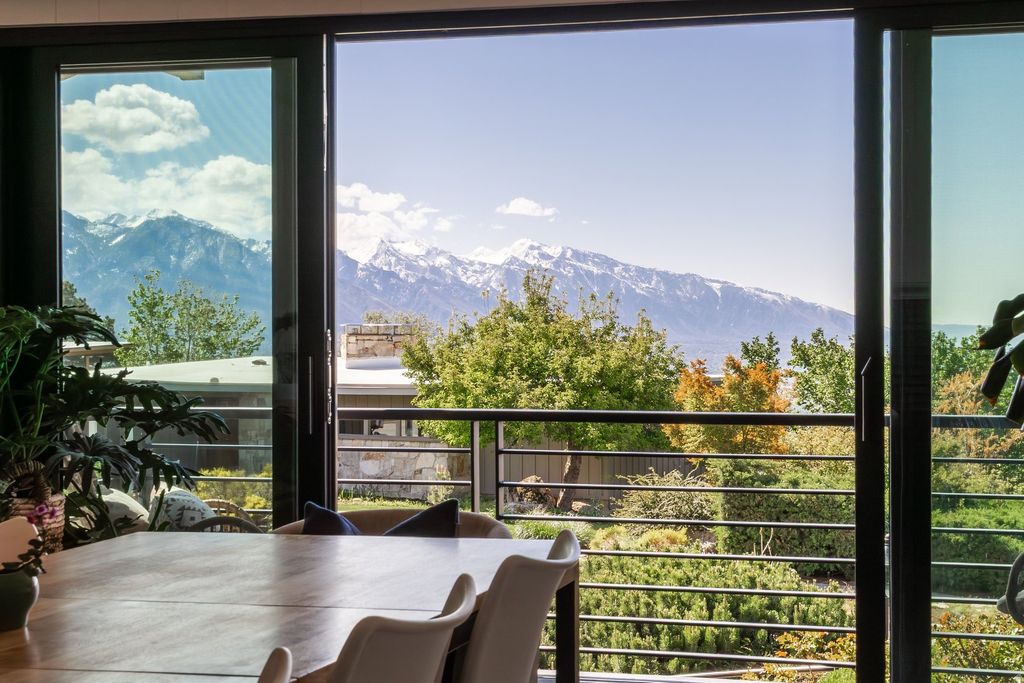 Photo of 681 E 16TH AVE, Salt Lake City, UT 84103 (MLS # 2155274)