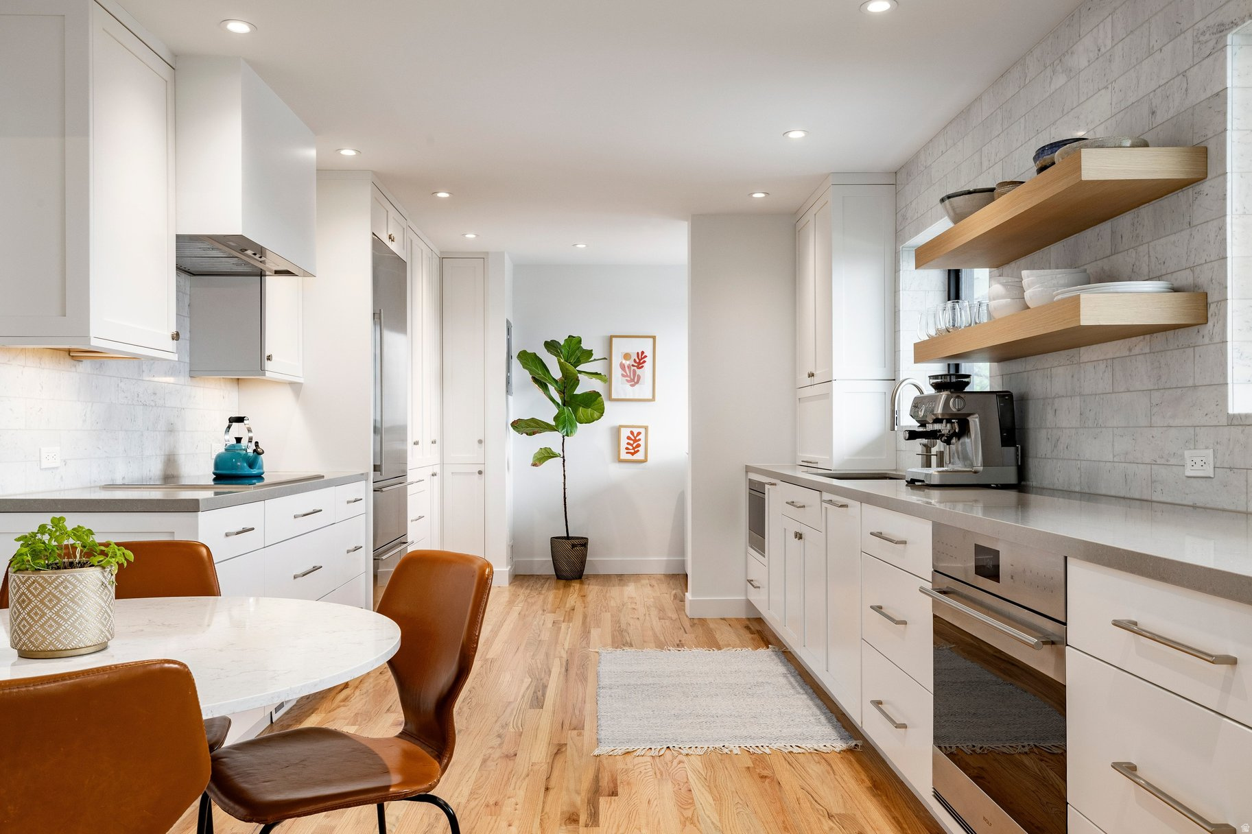 AVENUES - Residential