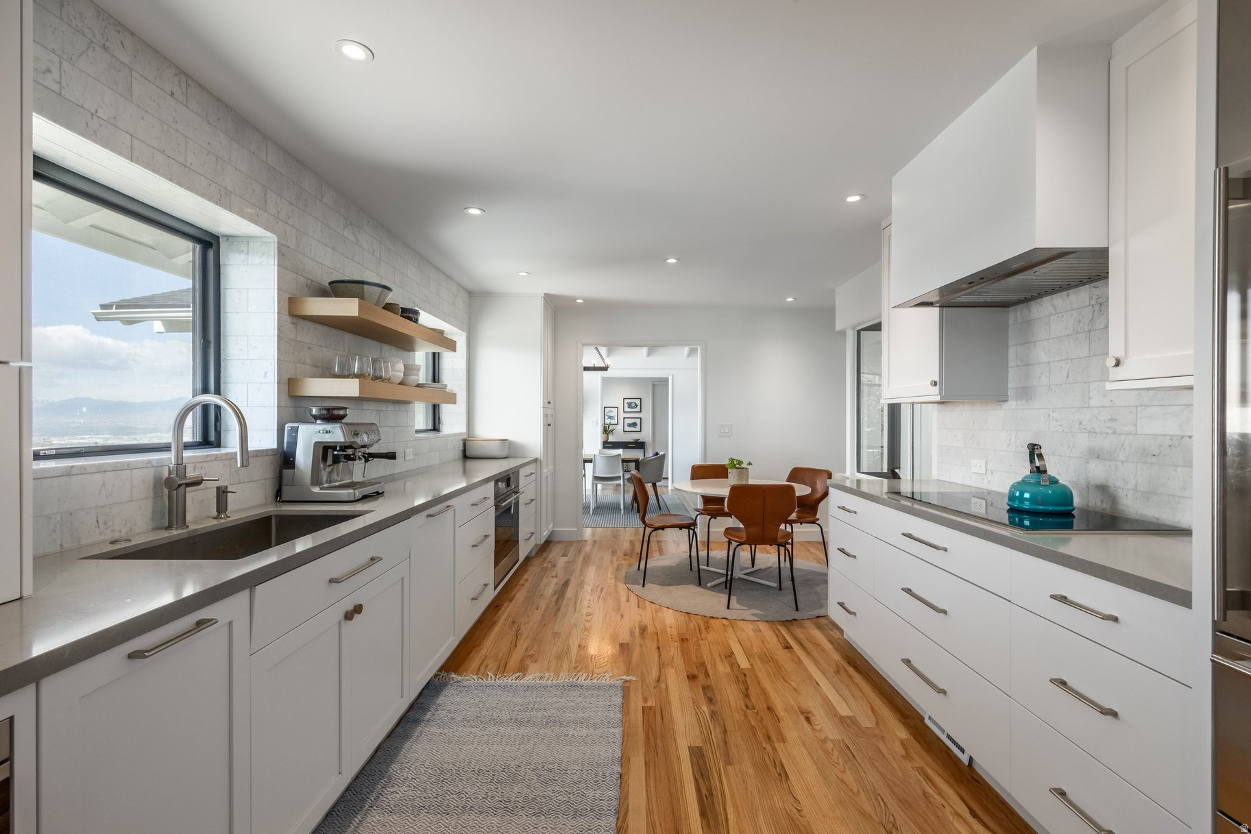 AVENUES - Residential