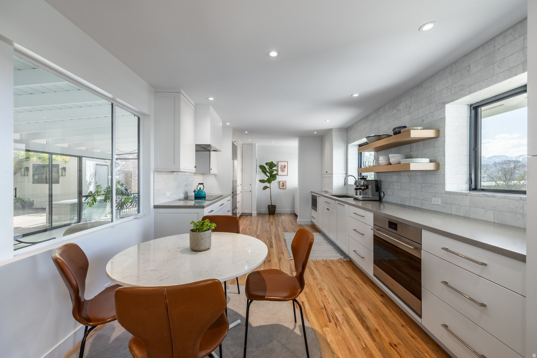 AVENUES - Residential
