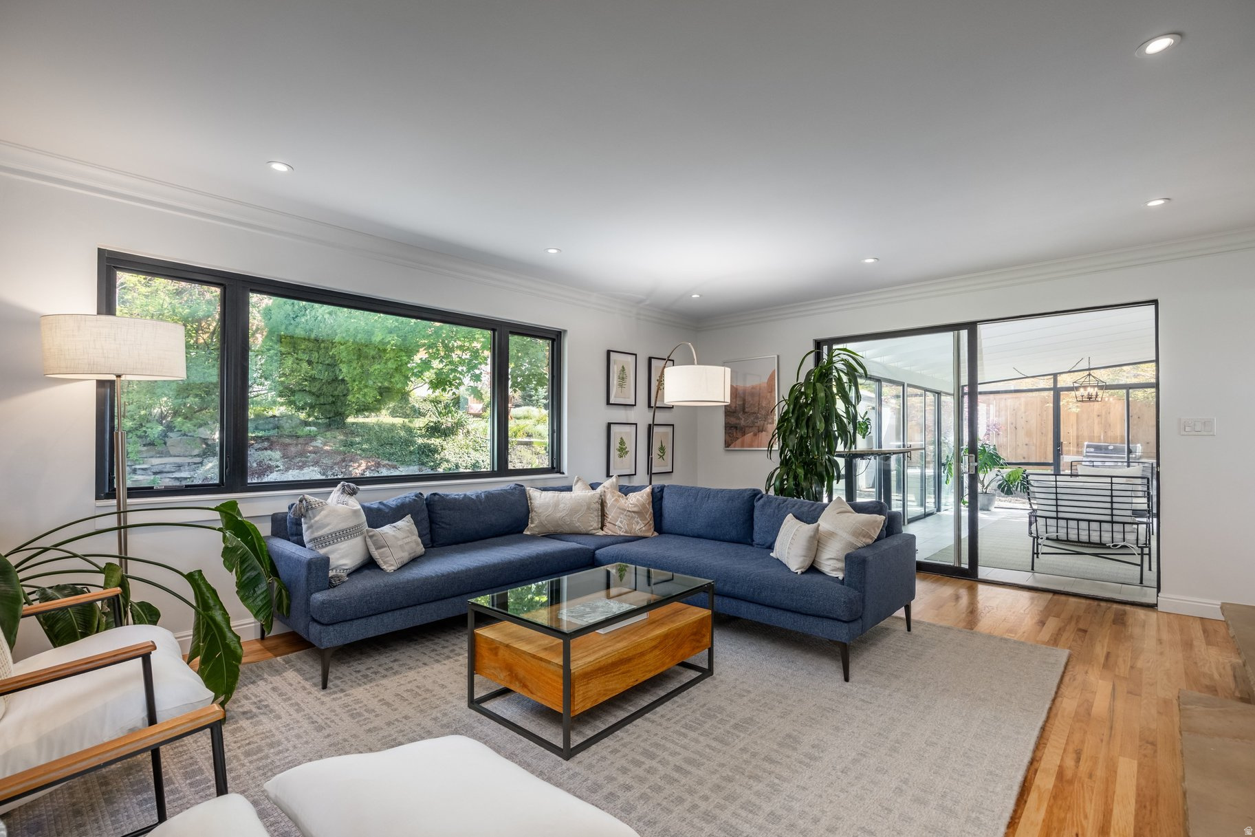 AVENUES - Residential